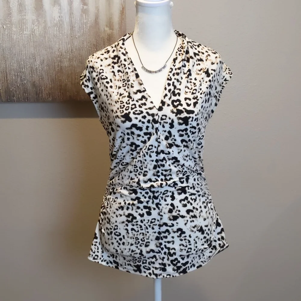 Vince Camuto cap sleeve top